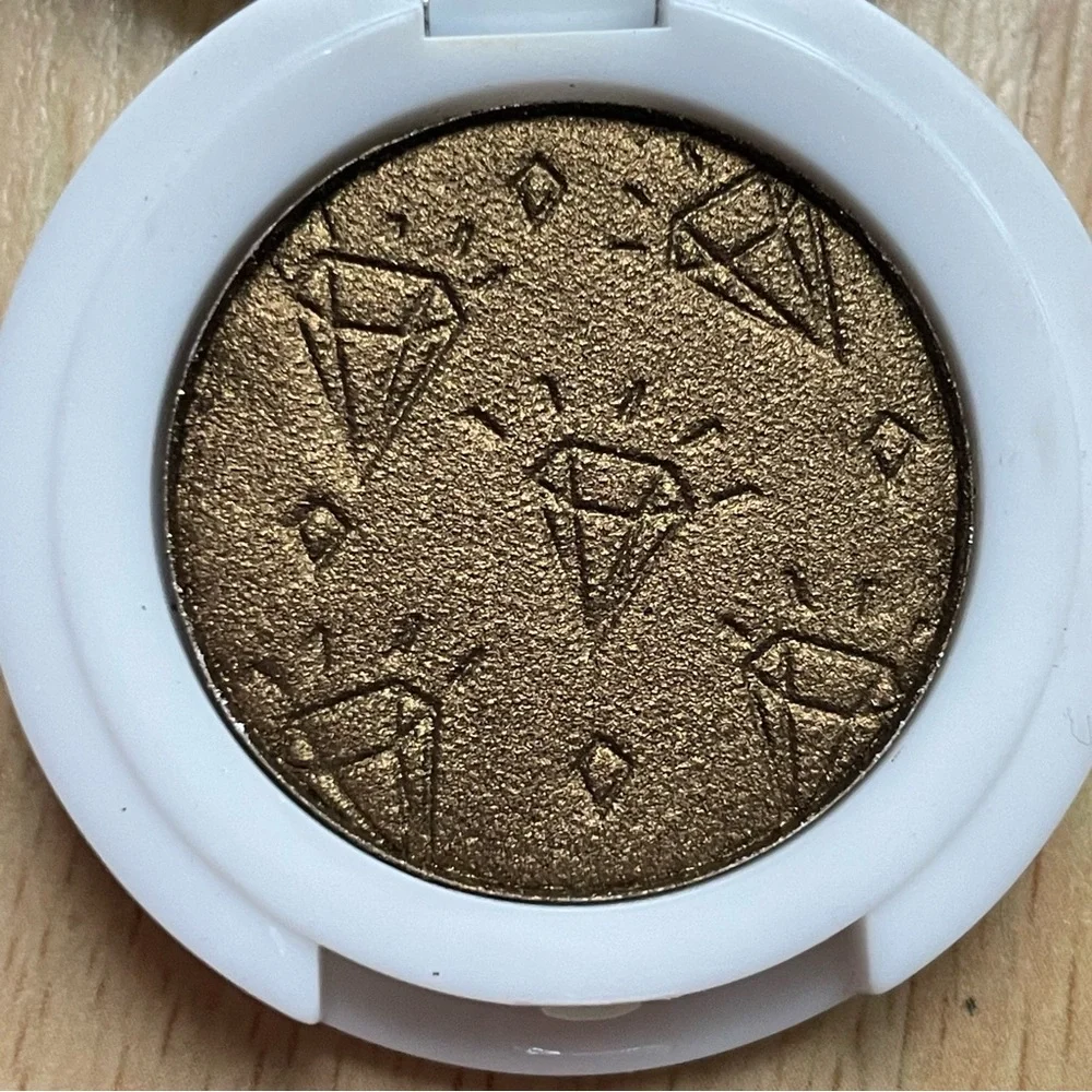 NEW Kaleido Cosmetics Diamond Foils Eyeshadow In Paradiso shade, Gold, NIB